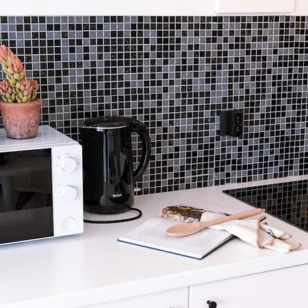 Brand New Studio At Only 2 Minutes Walking From Beach *